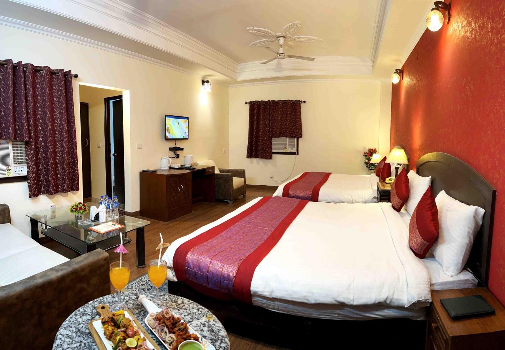 ניו דלהי Airport Hotel The Grand Shoba מראה חיצוני תמונה